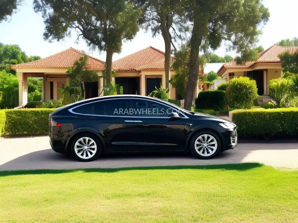 Tesla Model X 2017 for Sale in Dubai Image-8
