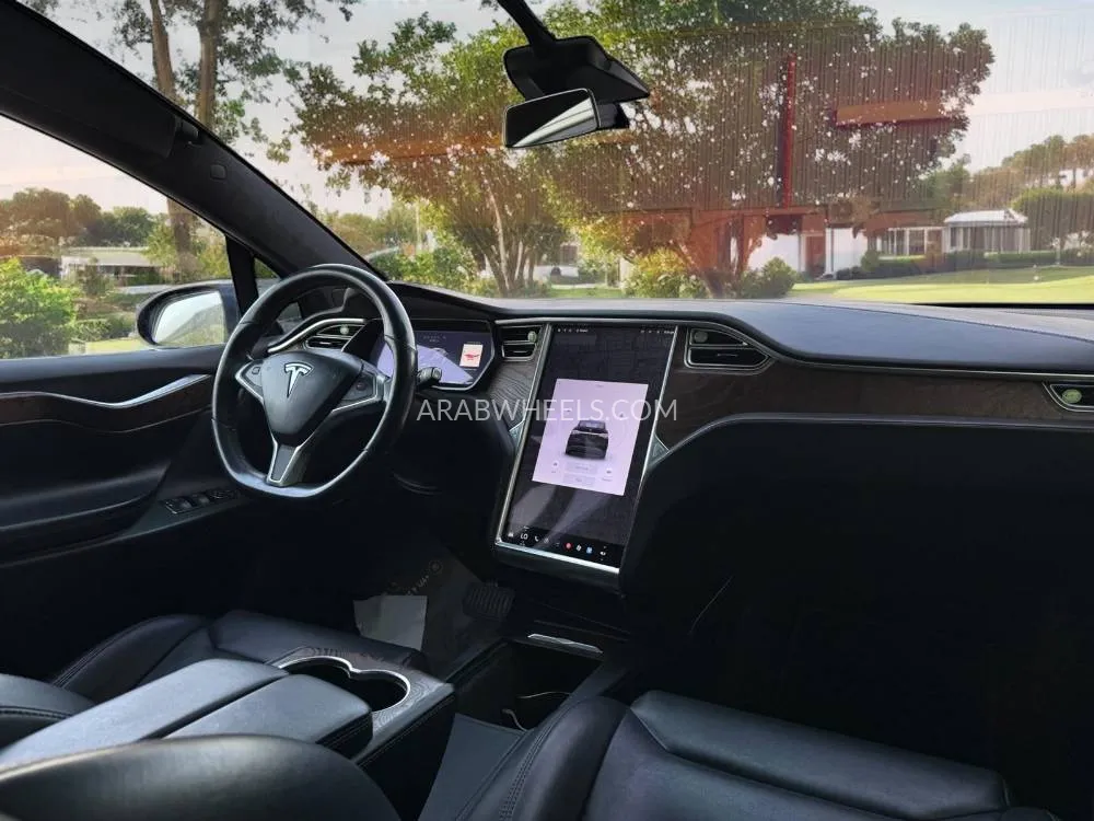 Tesla Model X 2017 for Sale in Dubai Image-9