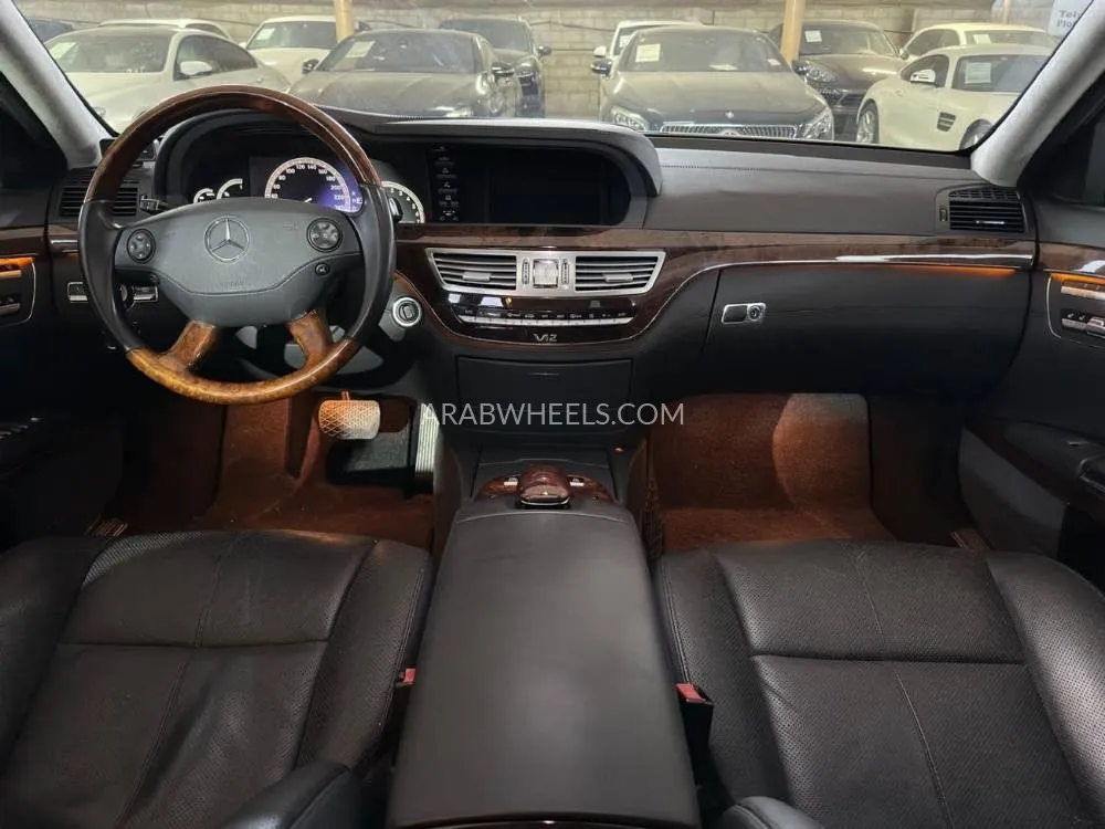 Mercedes Benz CLS Class 2007 for Sale in Dubai Image-15