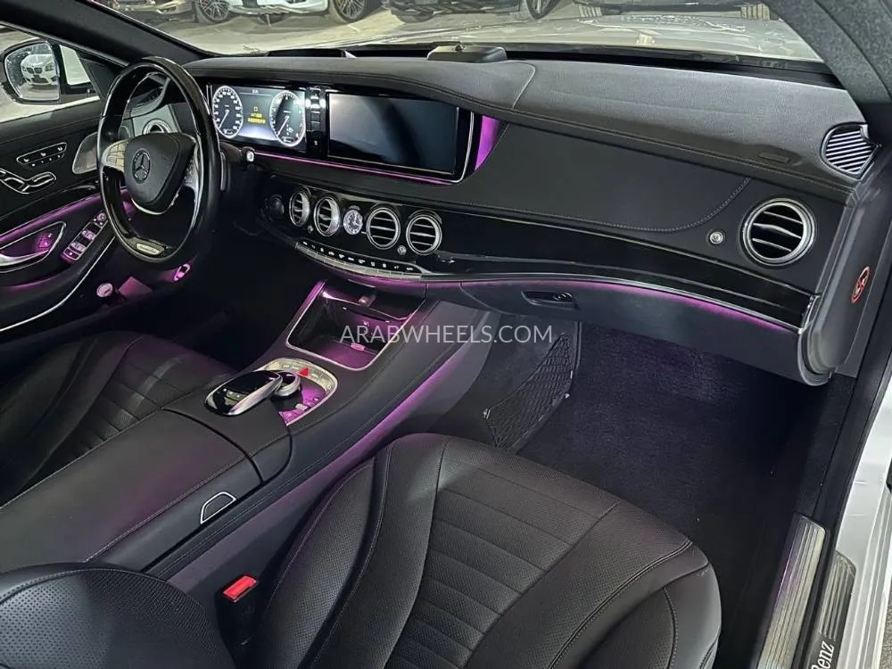 Mercedes Benz CLS Class 2015 for Sale in Dubai Image-16