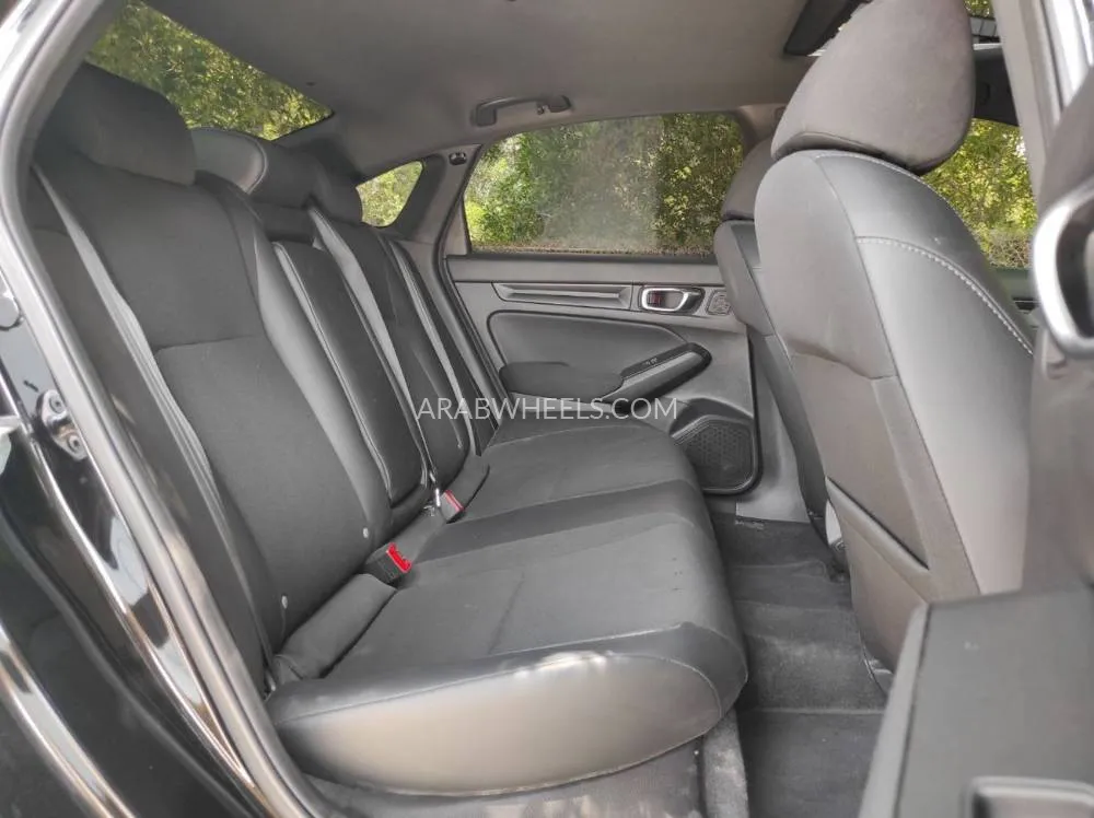 Honda Civic 2024 for Sale in Sharjah Image-9