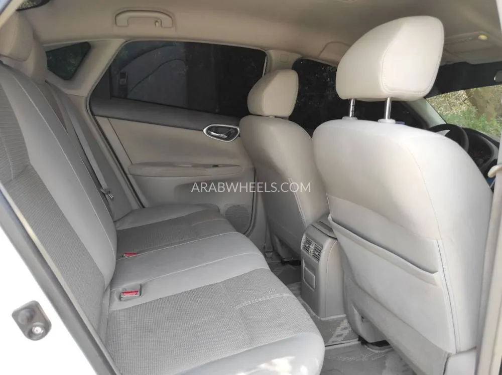 Nissan Sentra 2016 for Sale in Sharjah Image-7
