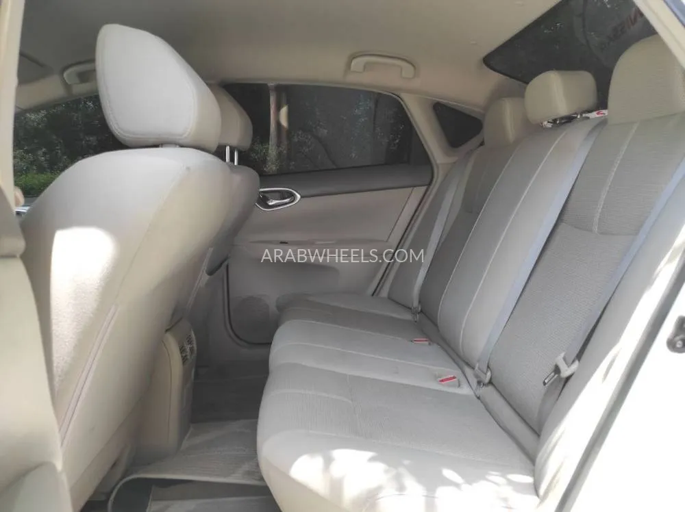 Nissan Sentra 2016 for Sale in Sharjah Image-8