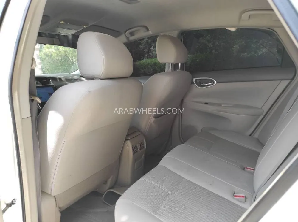Nissan Sentra 2016 for Sale in Sharjah Image-10