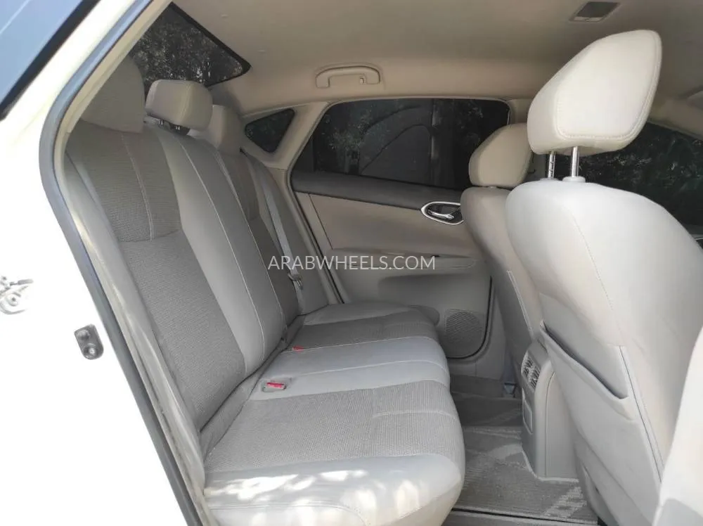 Nissan Sentra 2016 for Sale in Sharjah Image-11