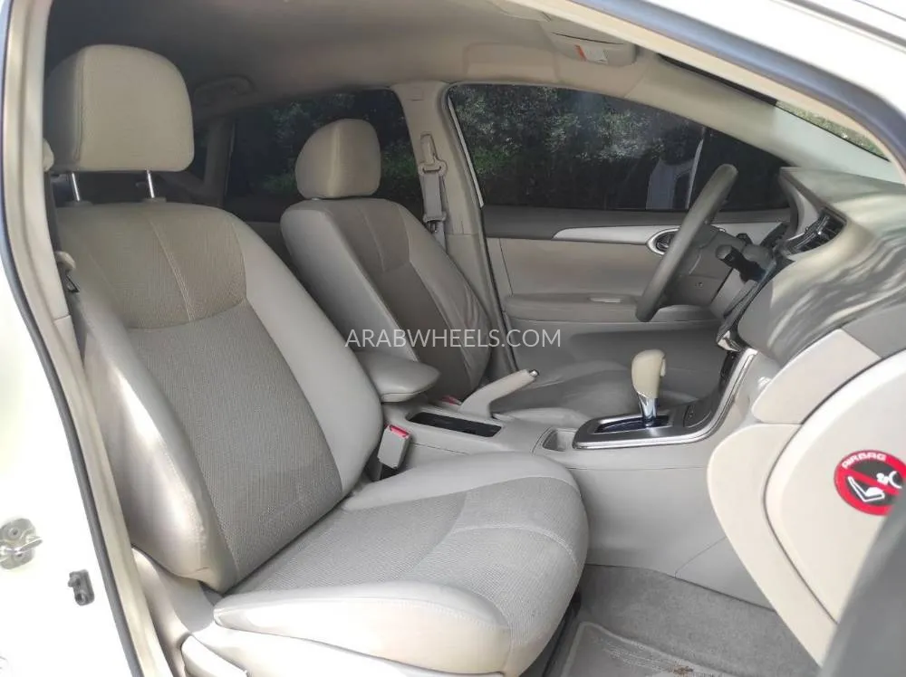 Nissan Sentra 2016 for Sale in Sharjah Image-12