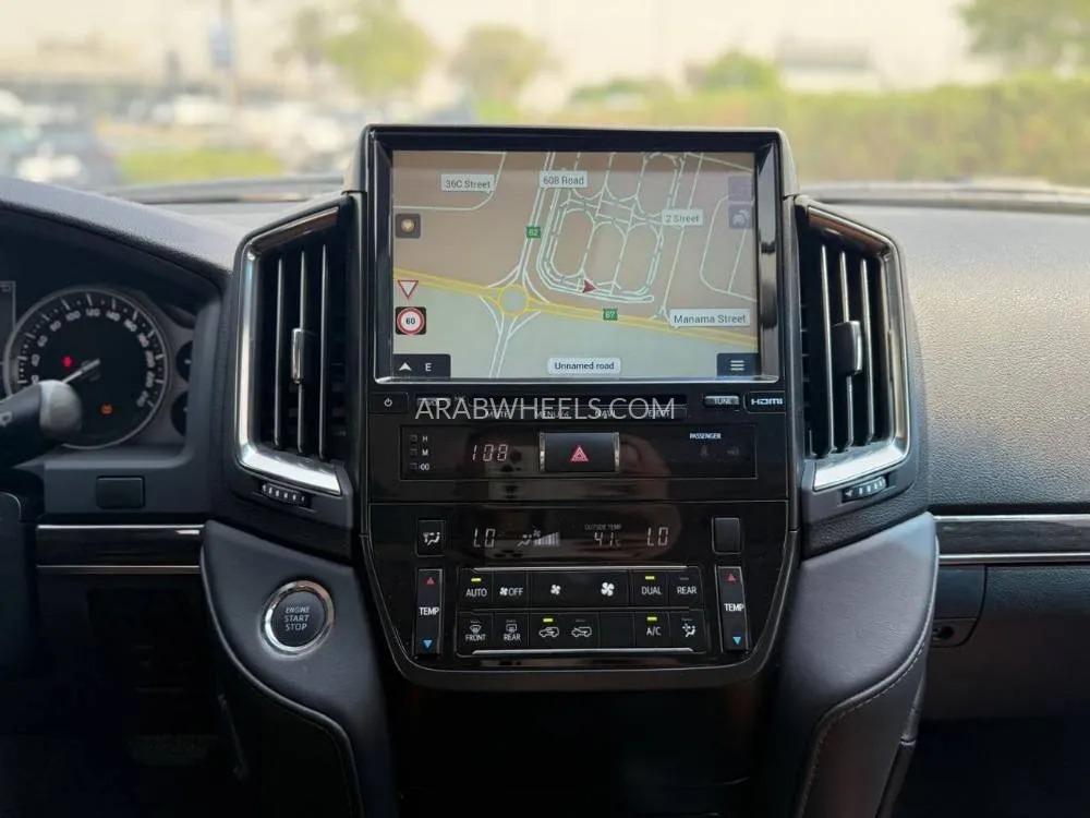 Toyota Land Cruiser 2021 for Sale in Dubai Image-16