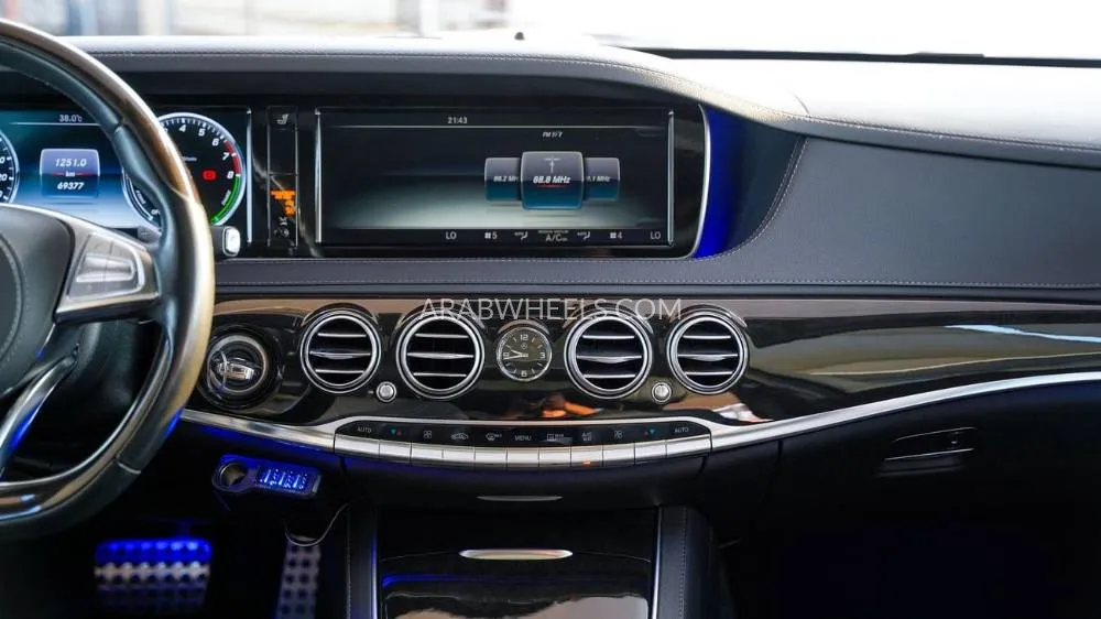 Mercedes Benz CLS Class 2015 for Sale in Dubai Image-6