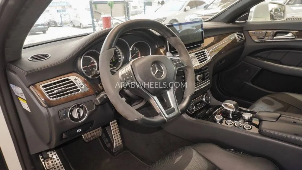 Mercedes Benz CLS Class 2012 for Sale in Dubai Image-4