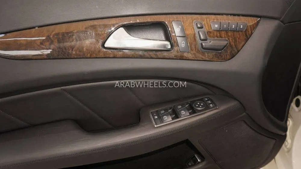 Mercedes Benz CLS Class 2012 for Sale in Dubai Image-10