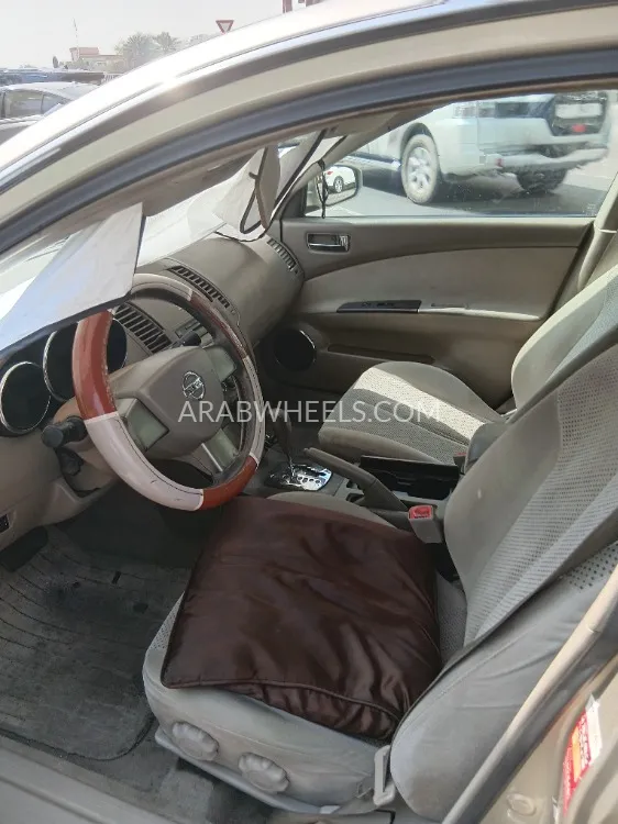 Nissan 280ZX 2006 for Sale in Dubai Image-3