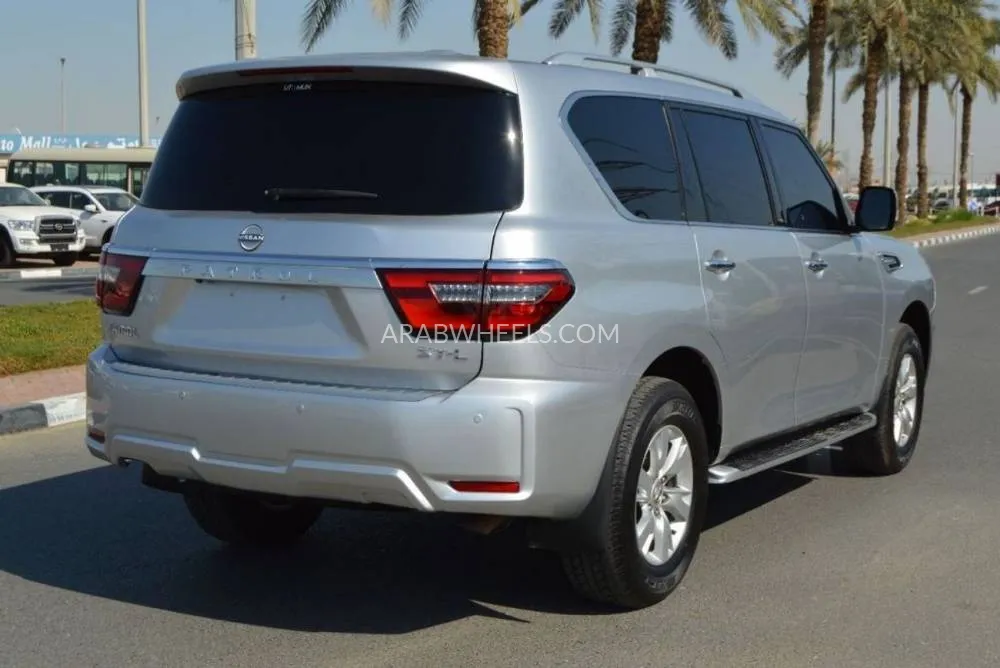 Nissan Patrol 2014 for Sale in Dubai Image-8