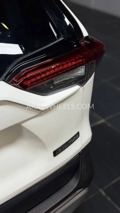 Toyota Rav4 2022 for Sale in Dubai Image-9