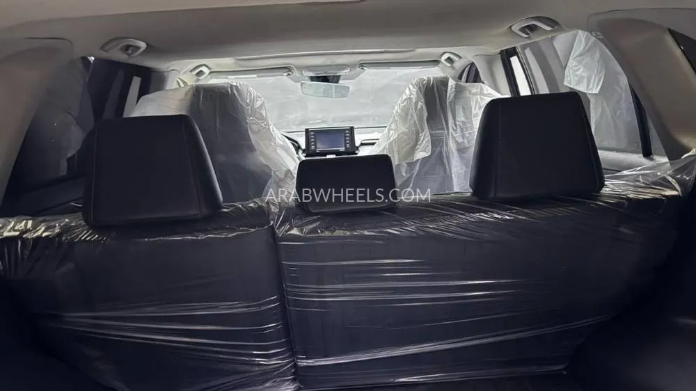 Toyota Rav4 2020 for Sale in Dubai Image-16