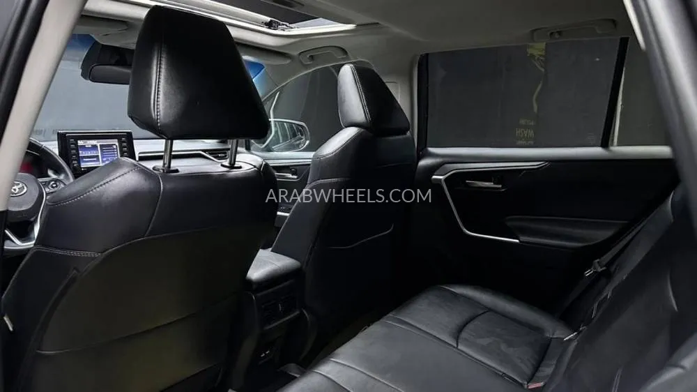 Toyota Rav4 2021 for Sale in Dubai Image-17