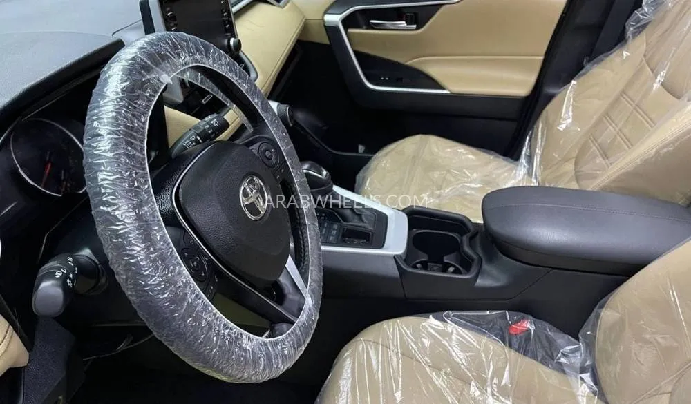 Toyota Rav4 2022 for Sale in Dubai Image-13
