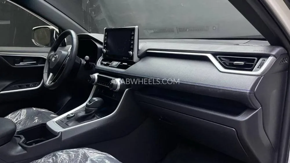 Toyota Rav4 2022 for Sale in Dubai Image-13