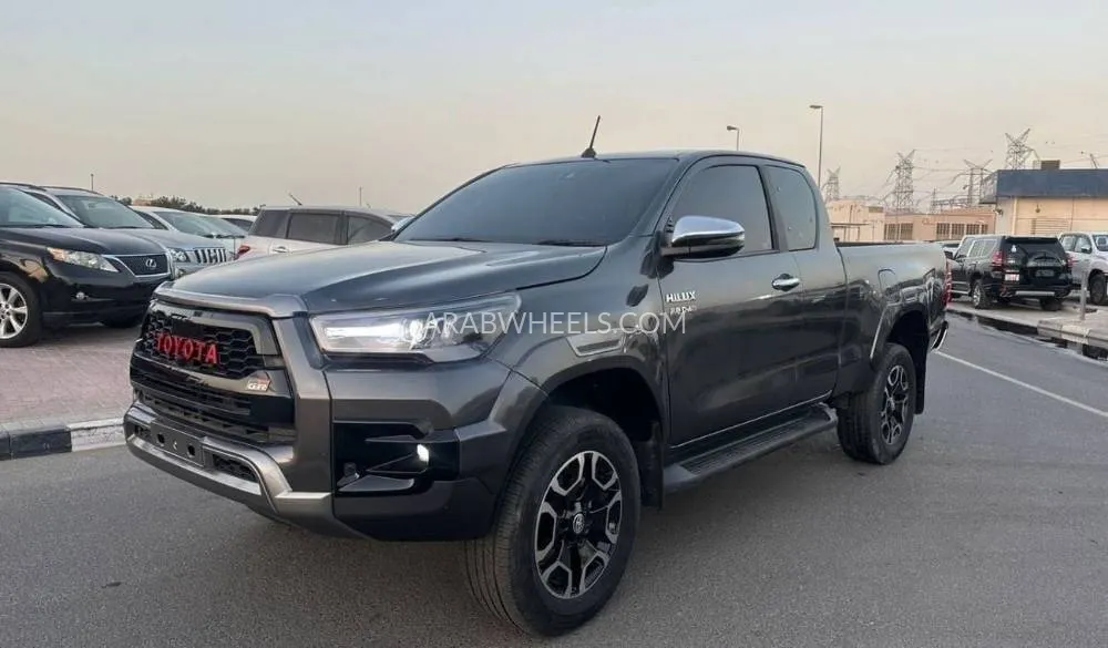 Toyota Hilux 2022 for Sale in Dubai Image-2