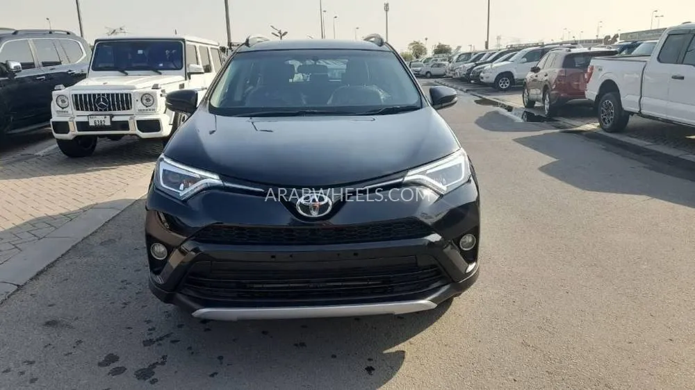 Toyota Rav4 2018 for Sale in Dubai Image-4