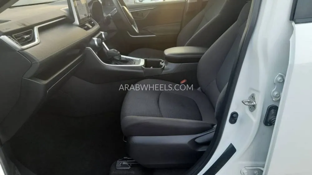 Toyota Rav4 2022 for Sale in Dubai Image-18