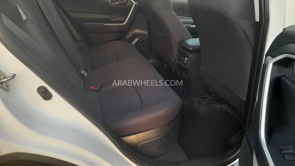 Toyota Rav4 2022 for Sale in Dubai Image-22