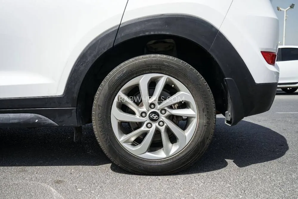 Hyundai Tucson 2016 for Sale in Dubai Image-10