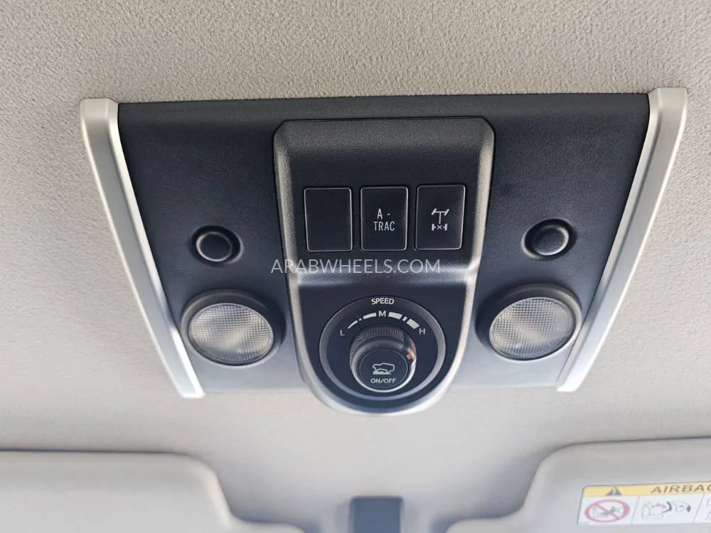 Toyota FJ Cruiser 2023 for Sale in Dubai Image-14