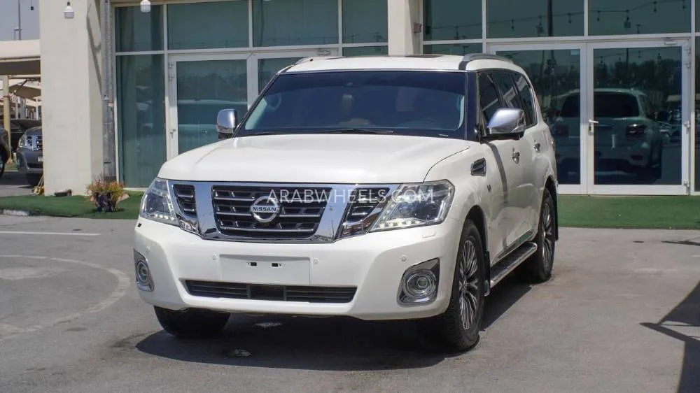 Nissan Patrol 2014 for Sale in Sharjah Image-3
