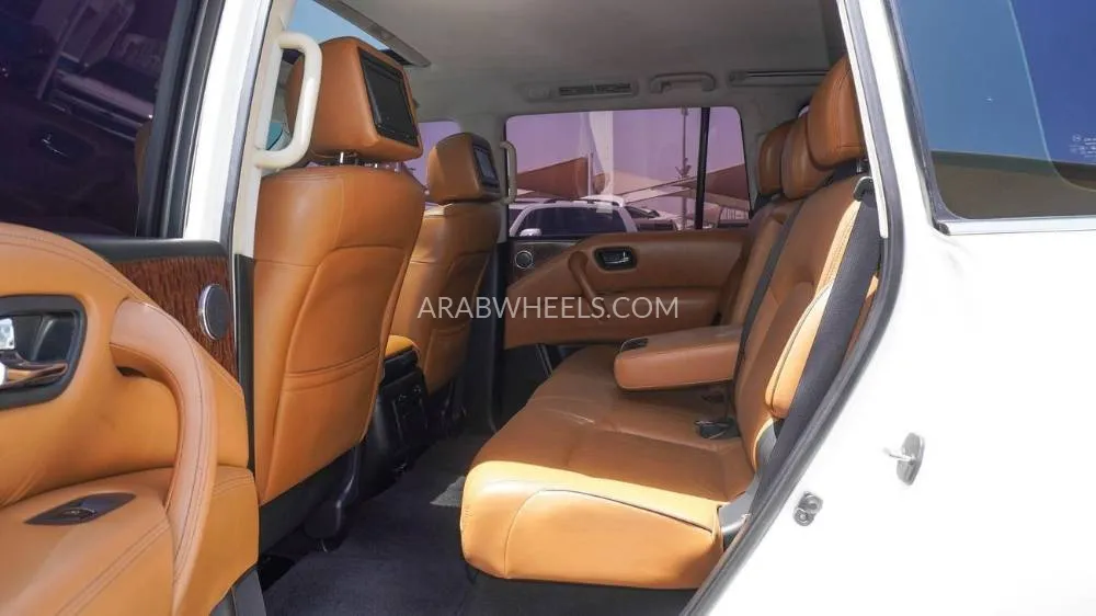 Nissan Patrol 2014 for Sale in Sharjah Image-14