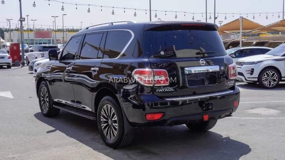 Nissan Patrol 2016 for Sale in Sharjah Image-18