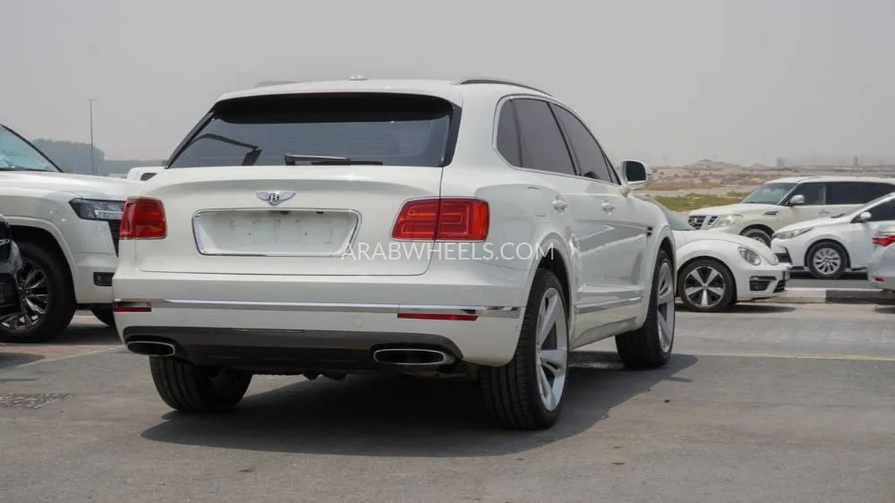 Bentley Bentayga 2017 for Sale in Sharjah Image-17