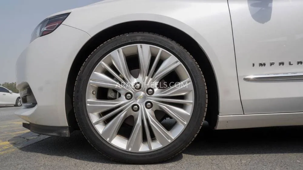 Chevrolet Impala 2016 for Sale in Sharjah Image-16