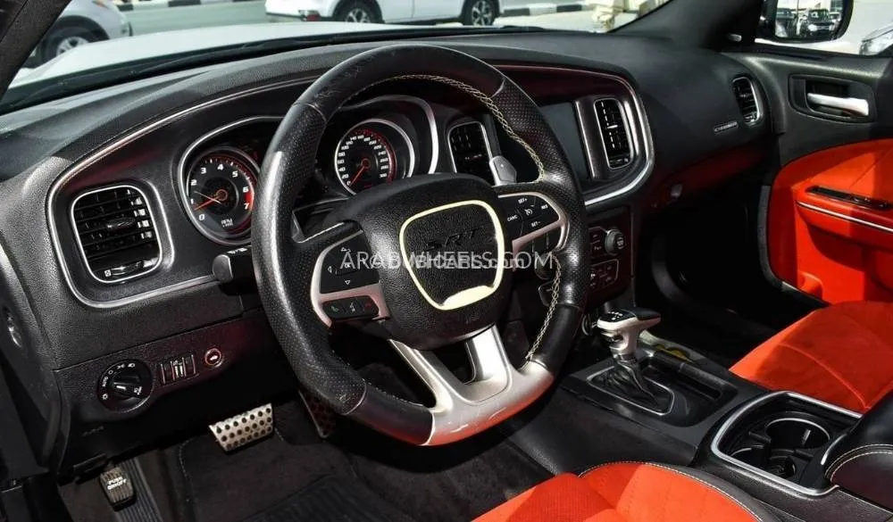 Dodge Charger 2015 for Sale in Sharjah Image-4