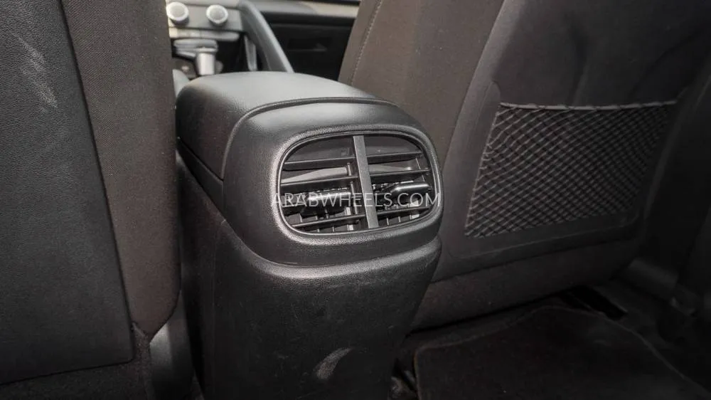 Hyundai Elantra 2023 for Sale in Sharjah Image-11