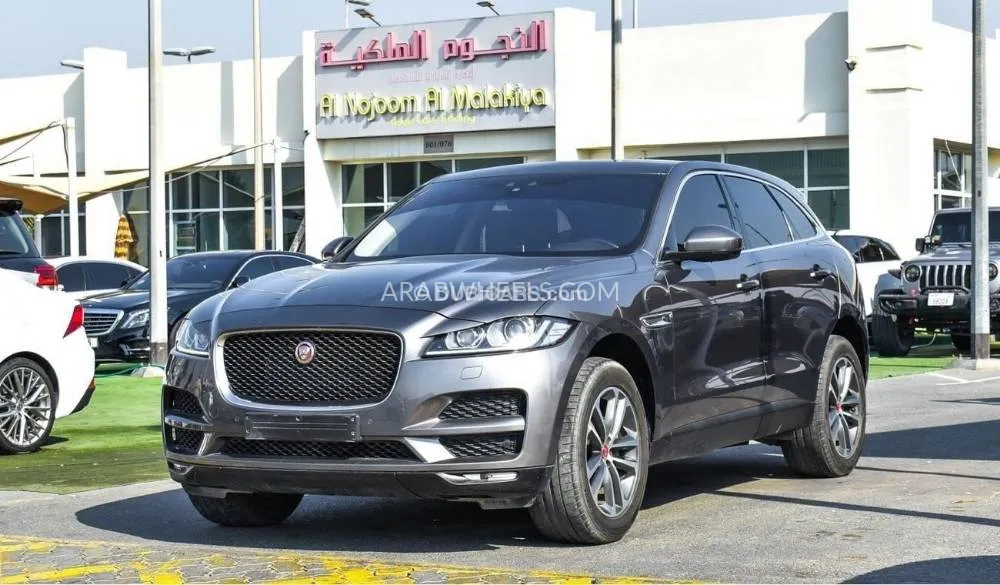 Jaguar F Pace 2017 for Sale in Sharjah Image-3