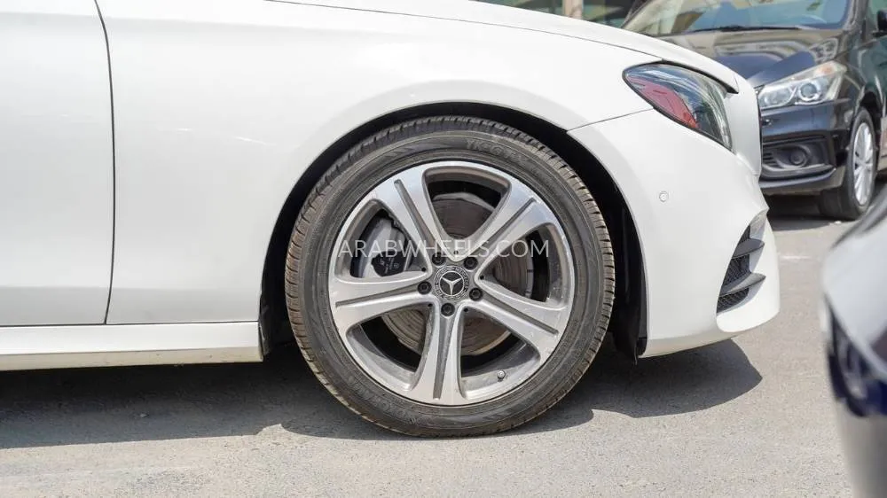 Mercedes Benz E Class 2018 for Sale in Sharjah Image-16