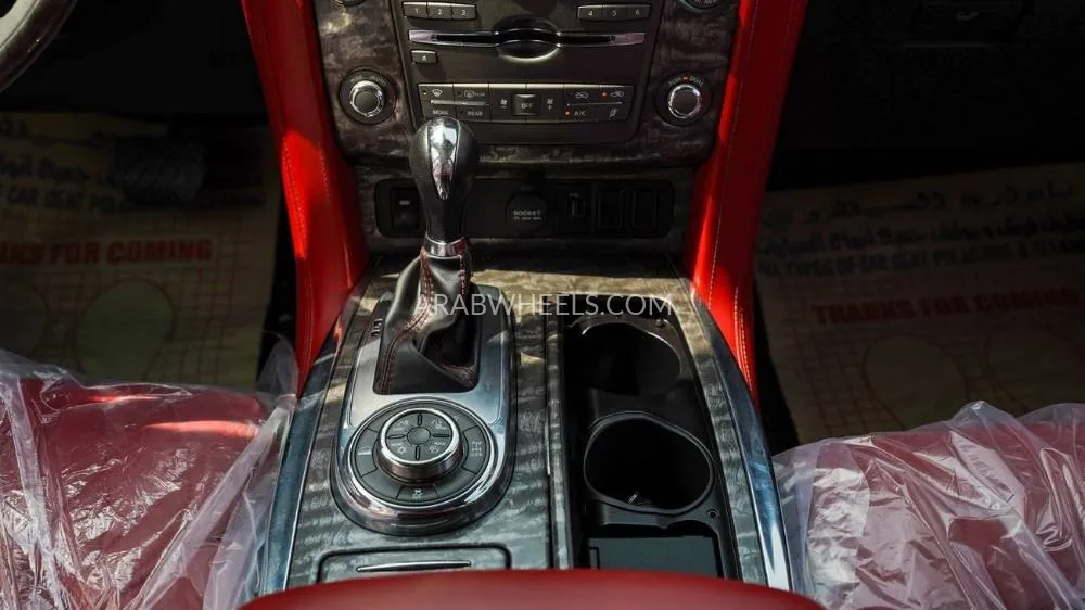 Nissan Patrol 2018 for Sale in Sharjah Image-7