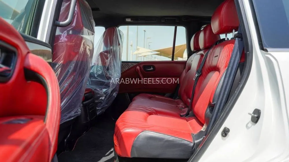 Nissan Patrol 2018 for Sale in Sharjah Image-12