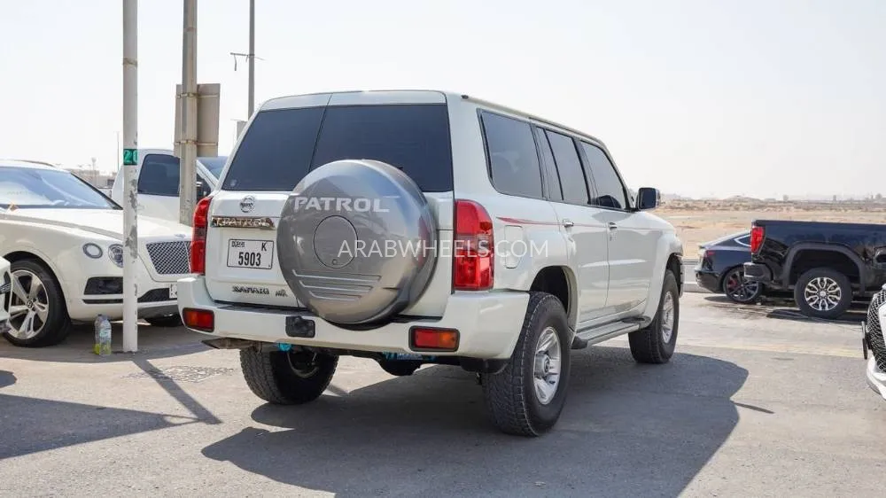 Nissan Patrol 2022 for Sale in Sharjah Image-17