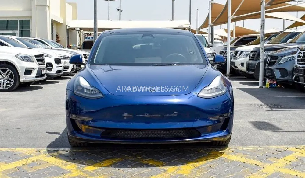 Tesla Model 3 2022 for Sale in Sharjah Image-2
