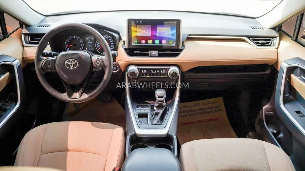Toyota Rav4 2019 for Sale in Sharjah Image-8