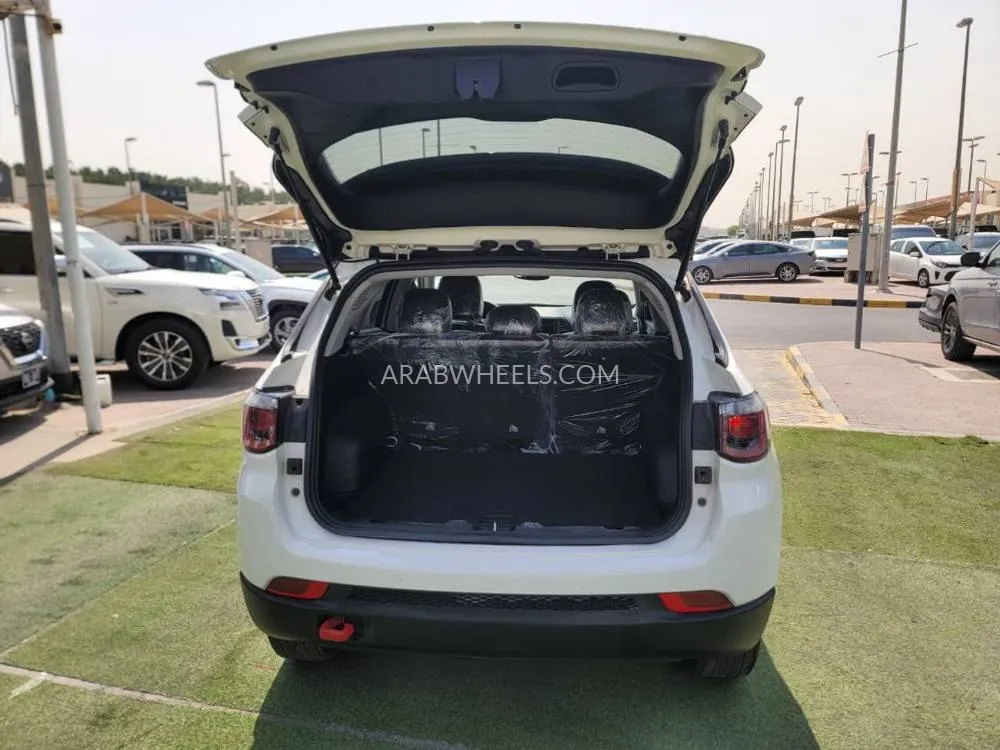 Jeep Compass 2021 for Sale in Sharjah Image-11