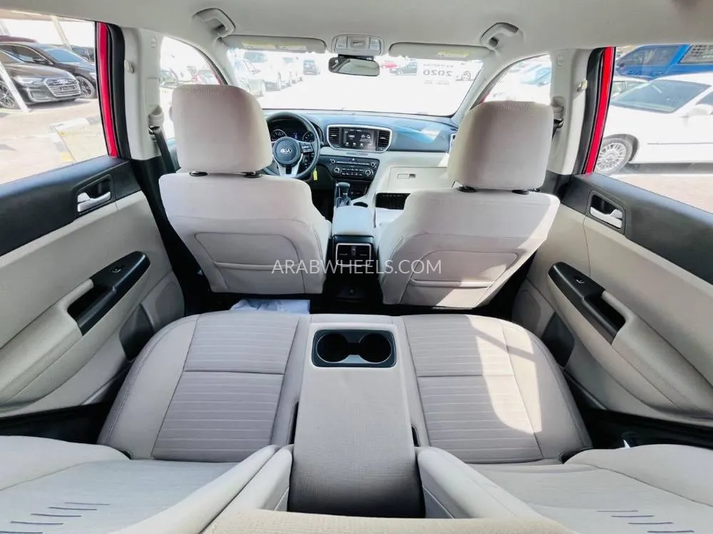 Kia Sportage 2020 for Sale in Sharjah Image-4