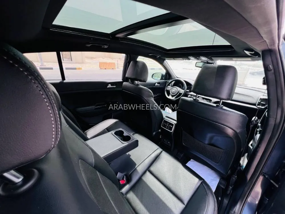 Kia Sportage 2022 for Sale in Sharjah Image-7