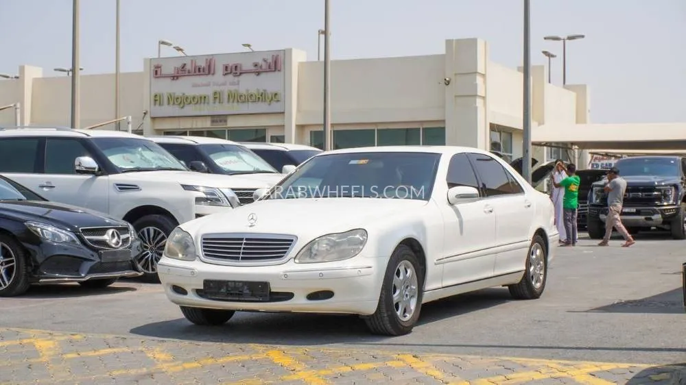 مرسيدس بنز CLS Class 2002 for Sale in الشارقة Image-3