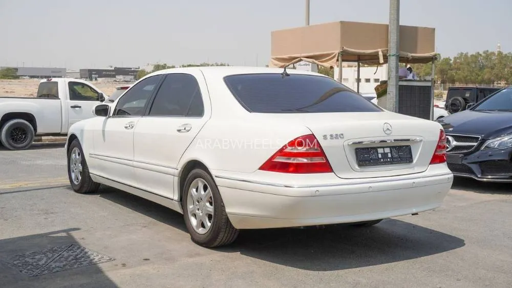 مرسيدس بنز CLS Class 2002 for Sale in الشارقة Image-15