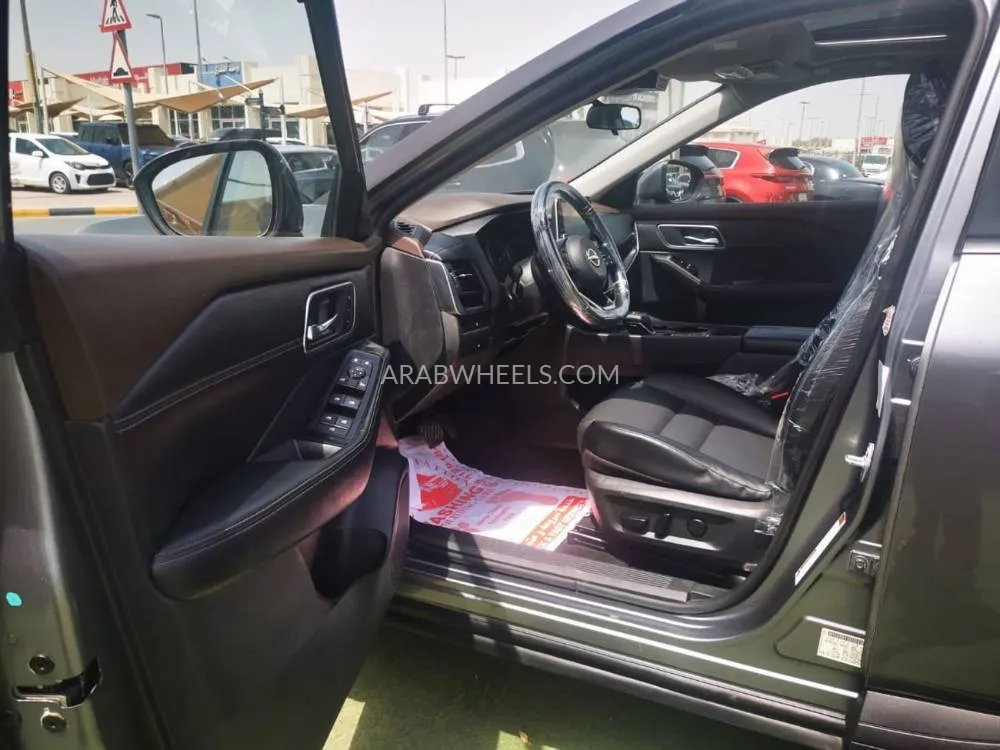 Nissan Rogue 2023 for Sale in Sharjah Image-13