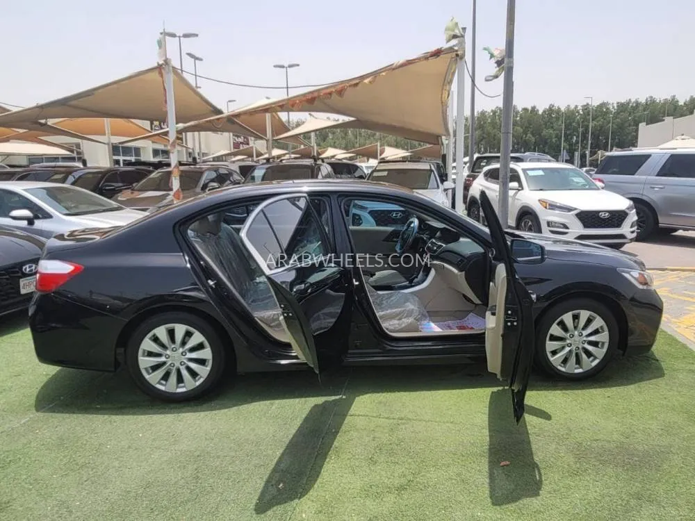 Honda Accord 2015 for Sale in Sharjah Image-13