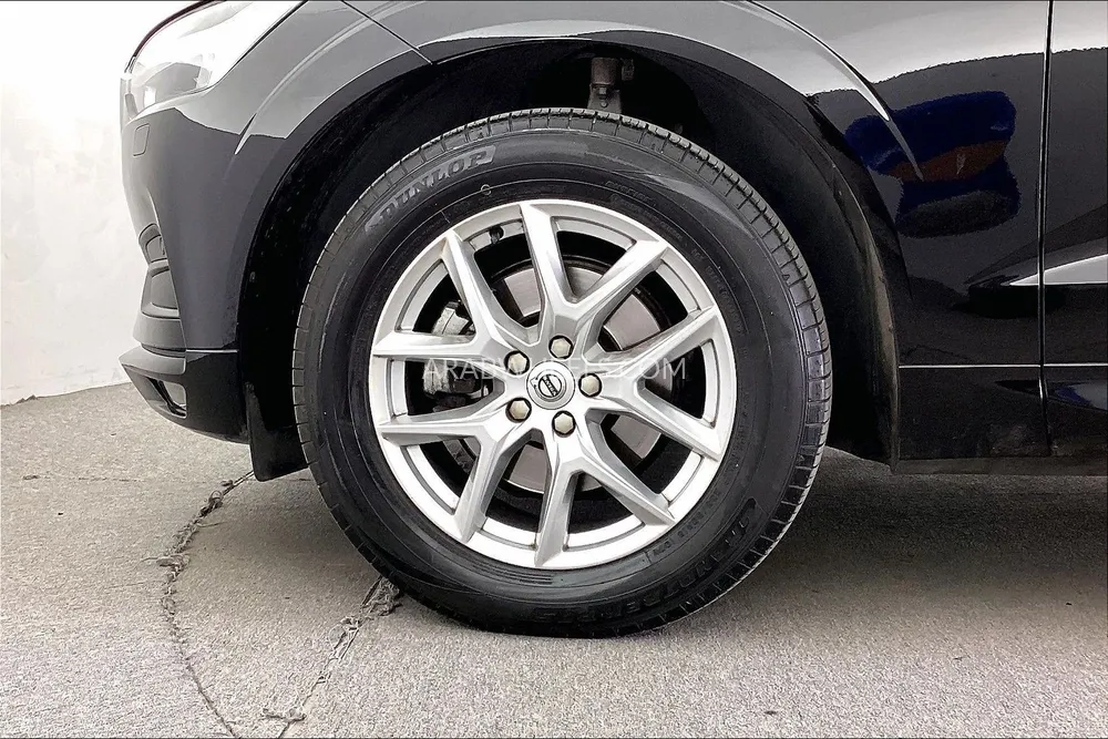 فولفو إكس سي 60 2020 for Sale in دبي Image-9