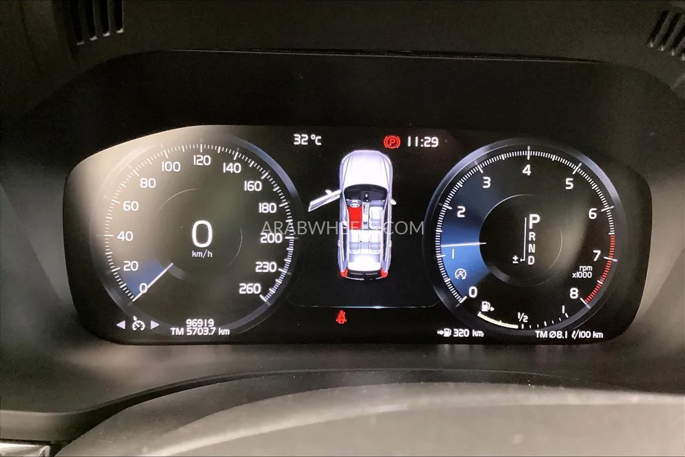 فولفو إكس سي 60 2020 for Sale in دبي Image-12